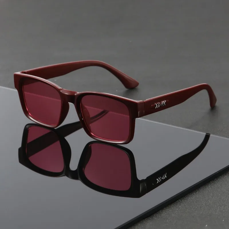Vintage-Sonnenbrille mit recht – Vintage Fashion Enthusiasts Bewertung und Preis